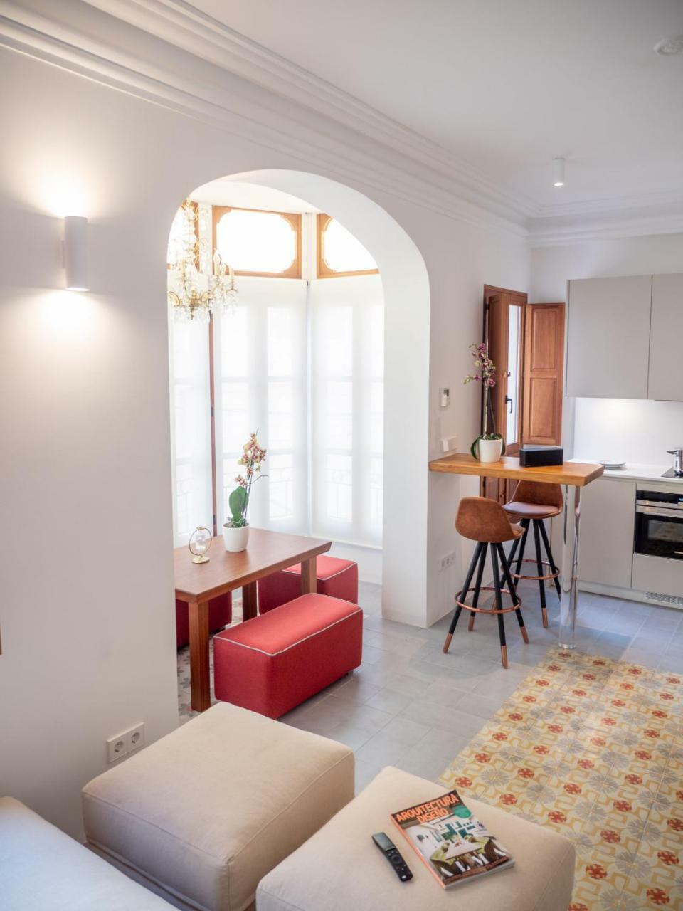 Es Palauet Brandnew One Suite Apartment In Ibiza Center Exterior photo