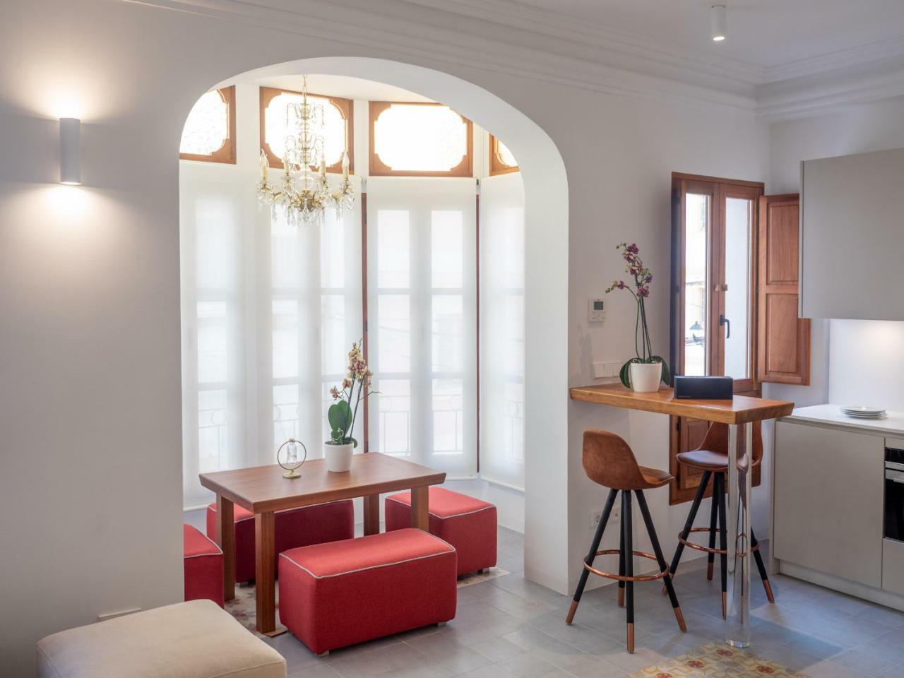 Es Palauet Brandnew One Suite Apartment In Ibiza Center Exterior photo